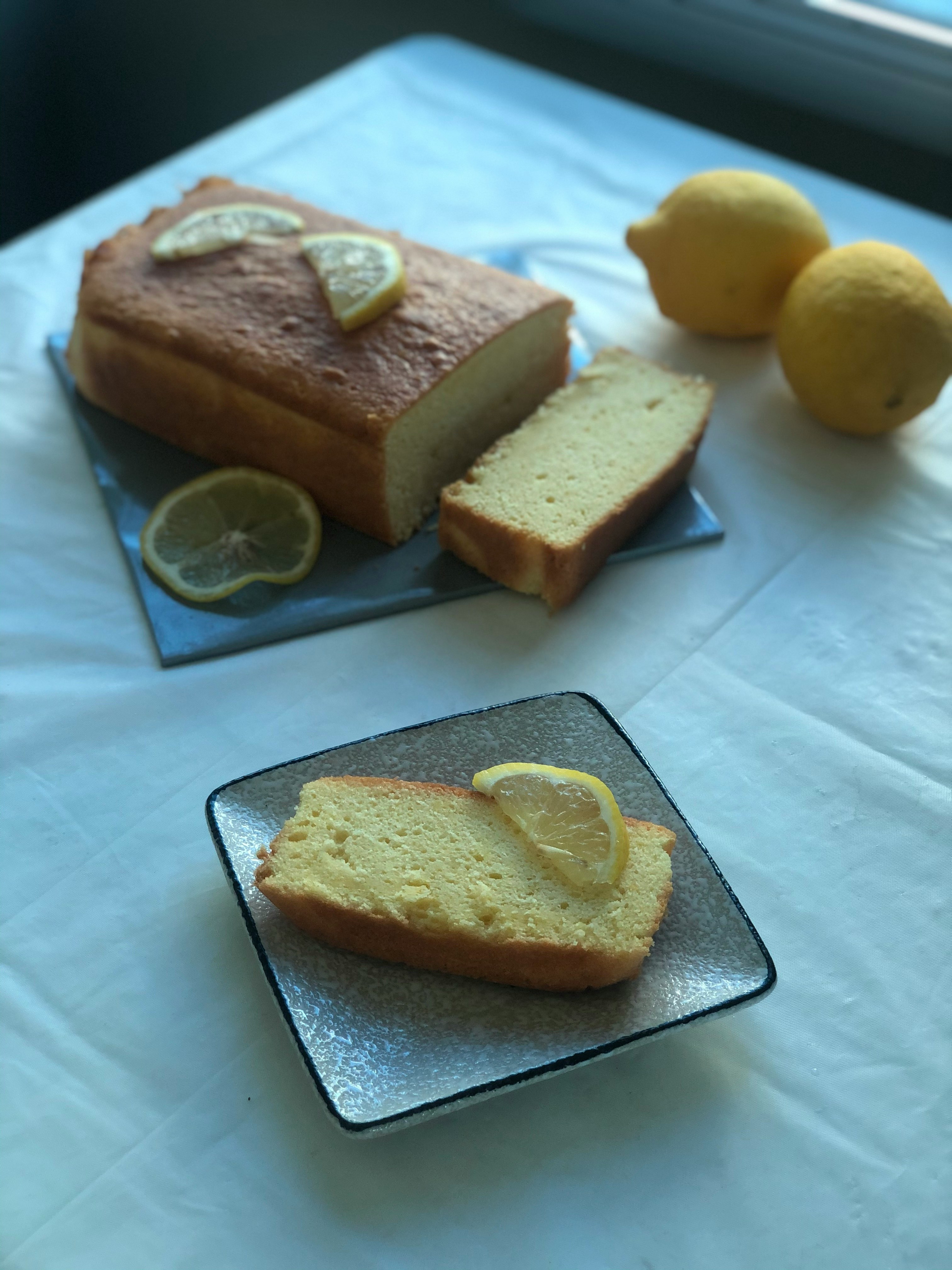 LEMON CAKE (με μέλι και αλεύρι&nbsp;αμυγδάλου)